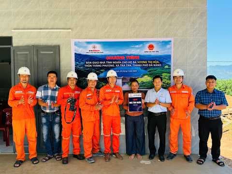 Video “Công ty Thuỷ điện Sông Tranh: Thêm những mái ấm  nghĩa tình cho hộ nghèo xã Trà Tân”. 