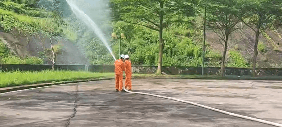 H3 - Hình ảnh thực hiện chữa cháy MBA.png