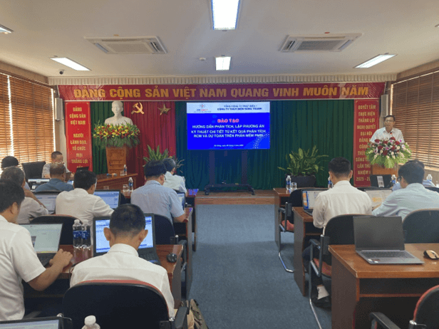 Hình 1. Toàn cảnh khóa đào tạo.png