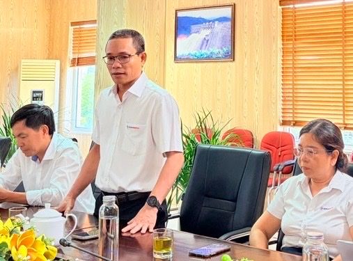 Hinh 3 A Phuc phat bieu.jpg