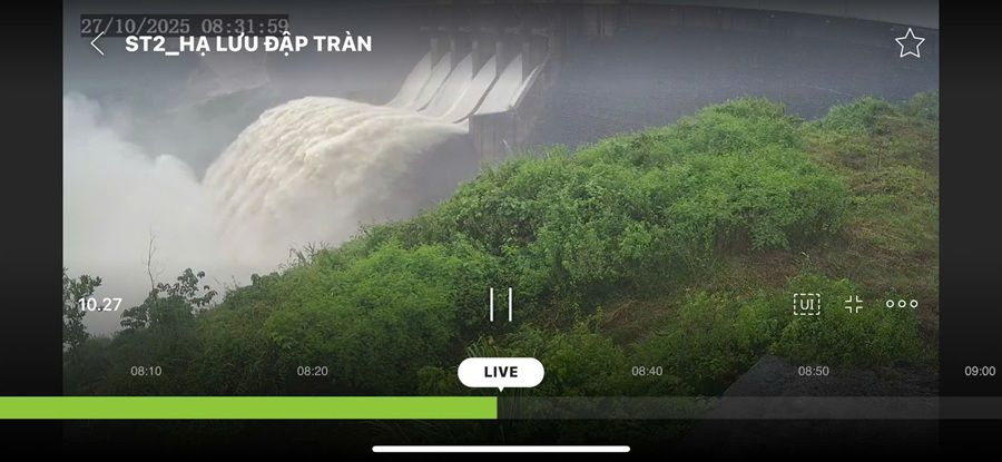 Hình 3 - Công ty vận hành điều tiết qua tràn hồ chứa.jpg